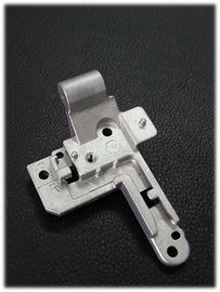 Automobilistici su precisi tolleranze +/-0.05mm di brillamento di sabbia delle parti della pressofusione